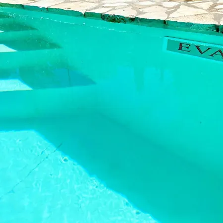 ヴィラ Eva With Private Pool By Dadovillas *